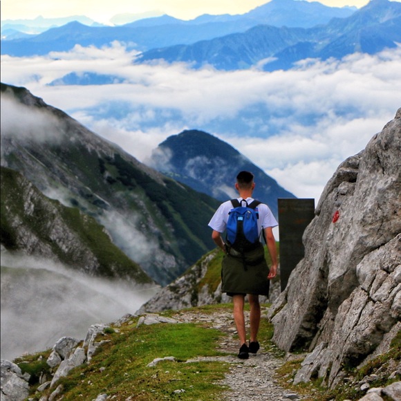 Meet your Posher, Christopher - Picture 1 of 1